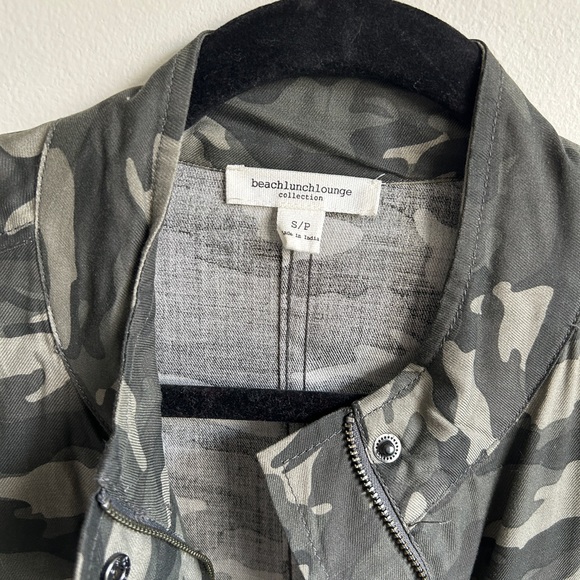 BeachLunchLounge Camouflage Jacket, Camo Zip Up Bomber, Camo Utility Jacket - Picture 4 of 6